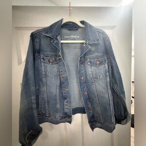 GAP Maternity Blue Denim Jean Jacket, Size Medium, excellent condition